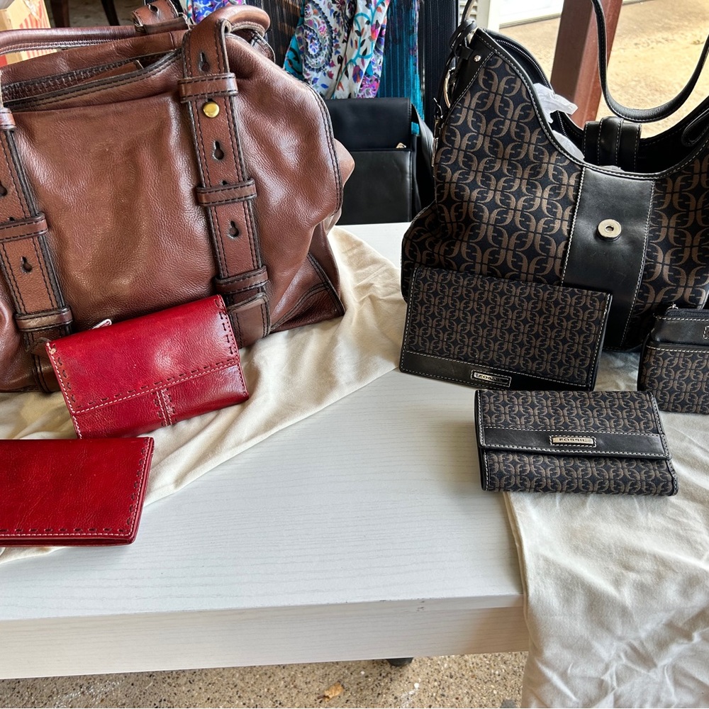 Fossil Purses And Wallets. Bundle All In Good Con… - image 1